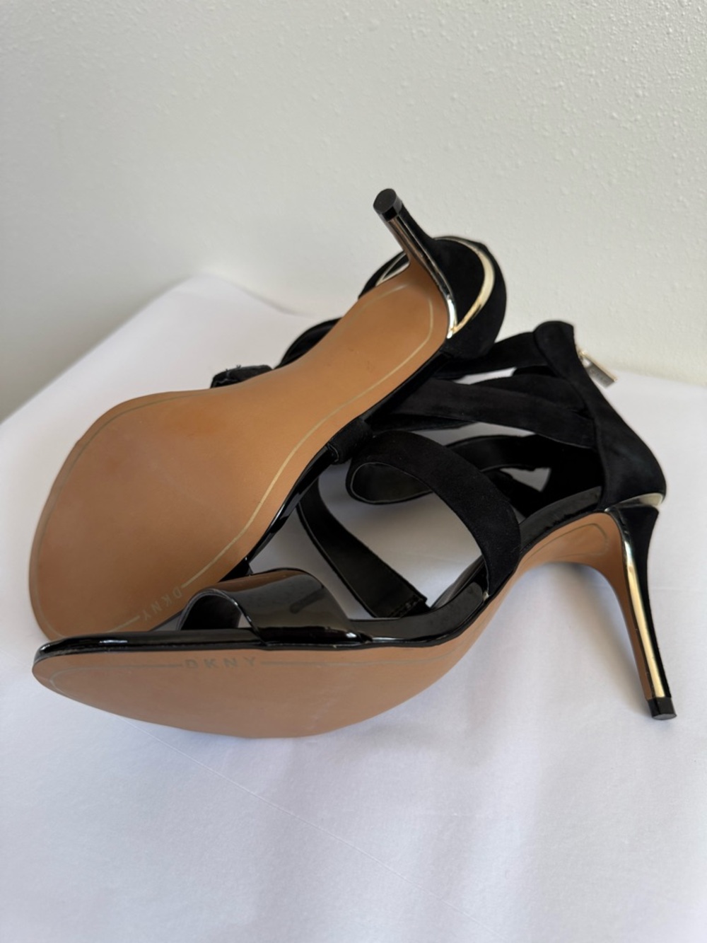 DKNY Iggi Black Strappy Heels Size 10 NIB Patent Toe Stiletto Sandals - Picture 3 of 13